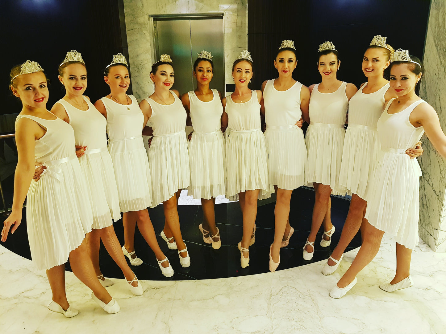 Ballerinas dance and hostess by Fidelio Arts