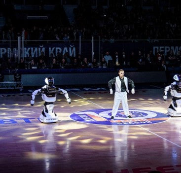 Dance show with robots & dancers