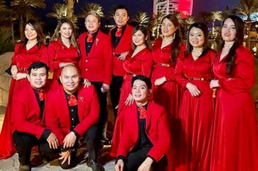 Red Christmas Carol Singers