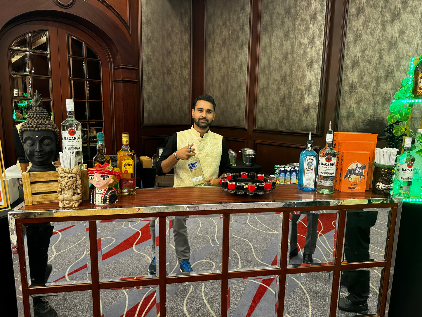 Single Bartender