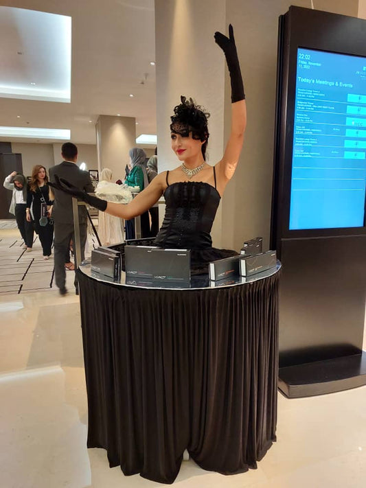 Black Strolling Table