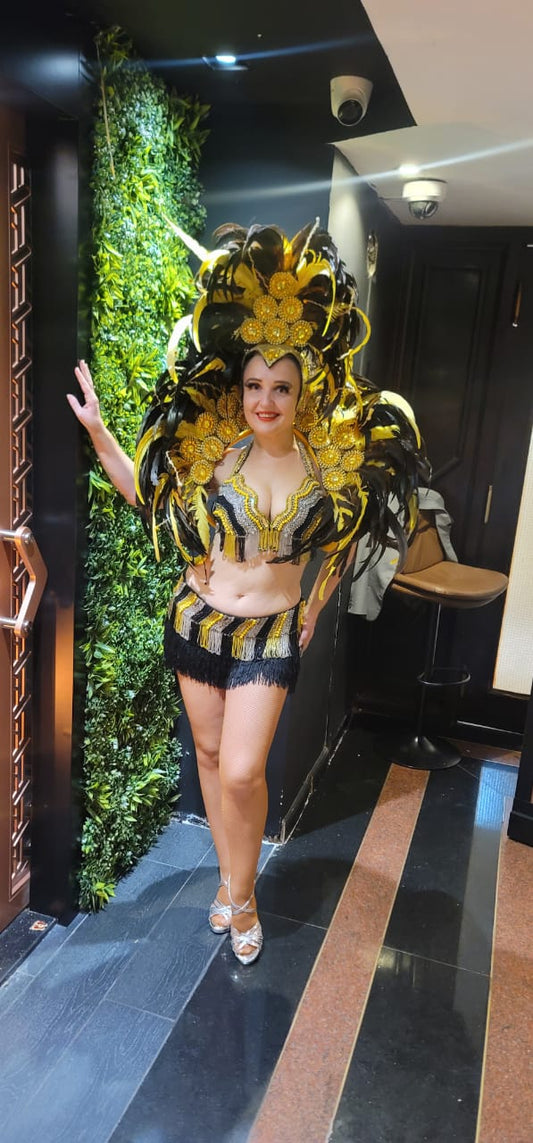 Black and Golden Brazilian hostess and dancers by Fidelio Arts