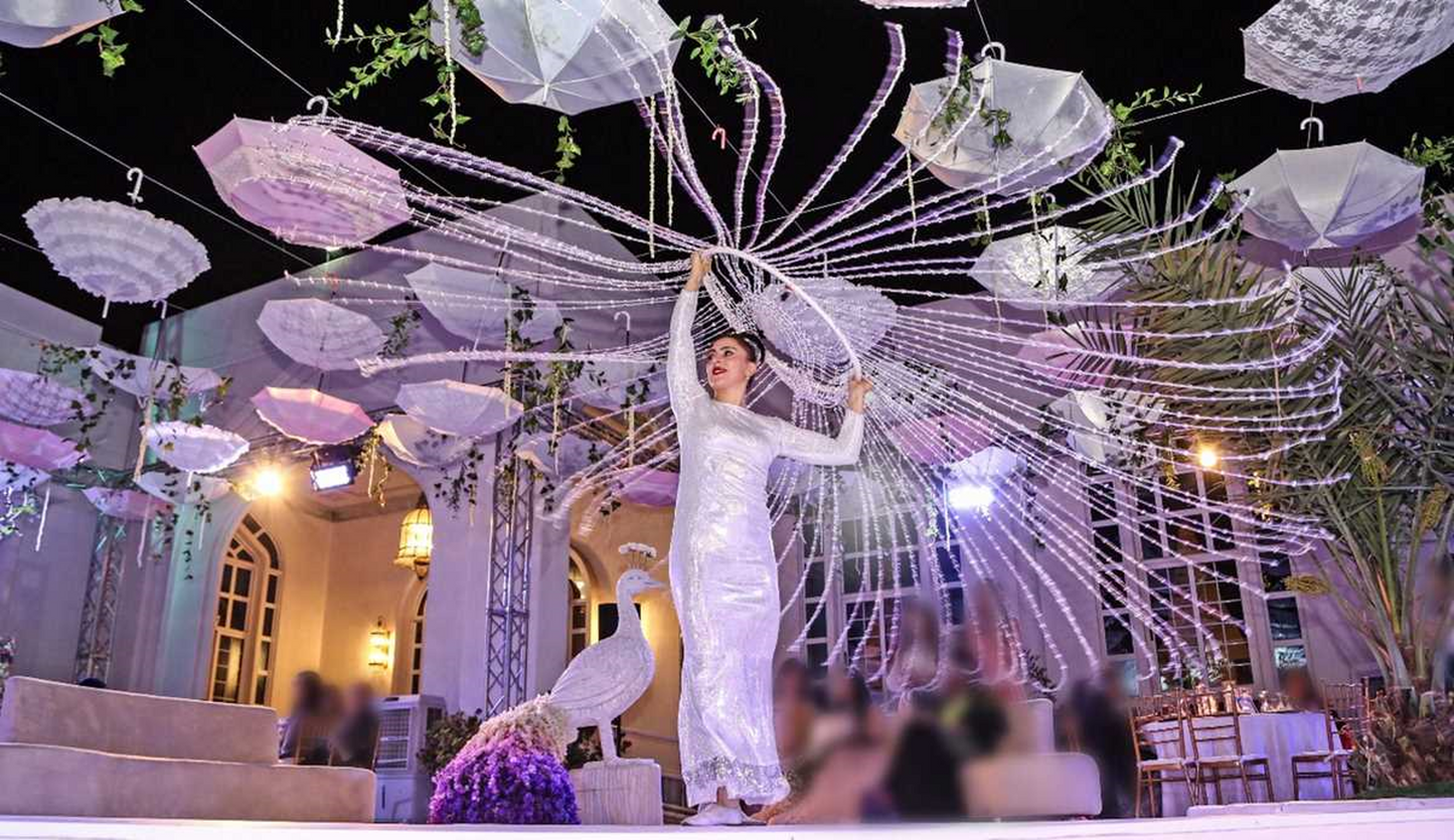 Chandeliers- Sparkling Tannoura