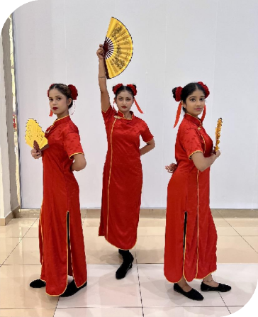 Chinese fan dance