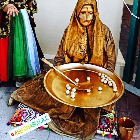 Human statue by Fidelio Arts