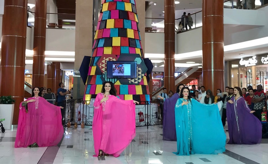 Khaleeji Dancers by Elegant Arts