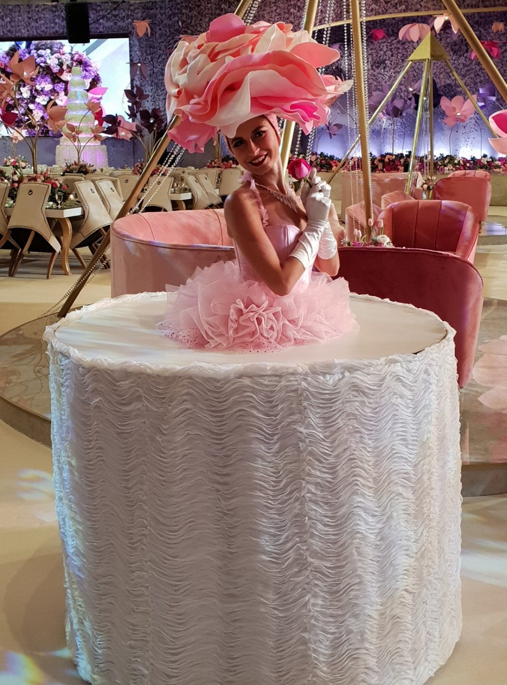 Pink And White Flower Strolling Table Ladies