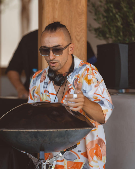 Walter Scalzone (LED Hand pan)