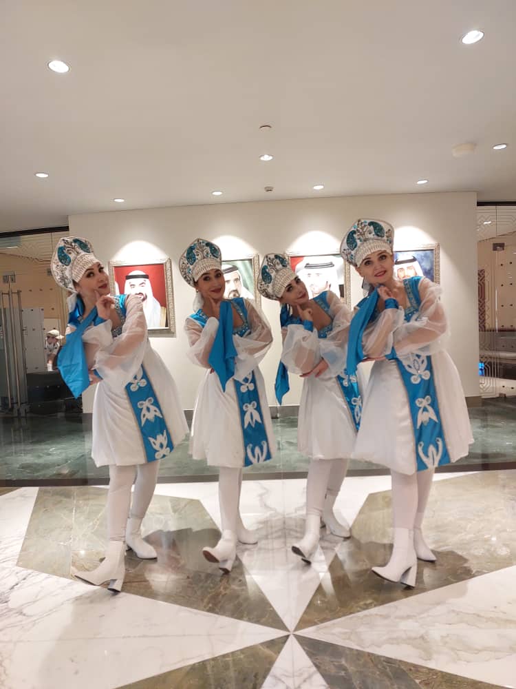 Sky Blue Russian dancers by Fidelio Arts